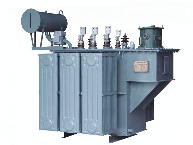 What are the differences in structure and application scenarios between three-phase transformers and single-phase transformers?